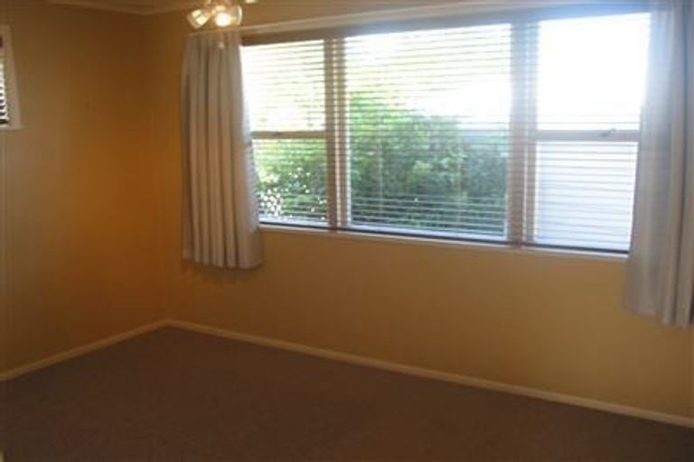 Photo of property in 1/45 Seine Road, Forrest Hill, Auckland, 0620