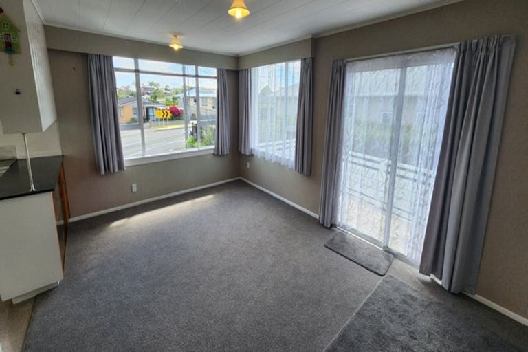 Photo of property in 1/39 Waimea Street, Westown, New Plymouth, 4310