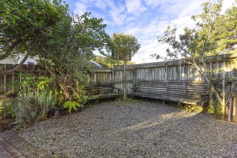 Photo of property in 1/1 Diomede Street, Bayswater, Auckland, 0622