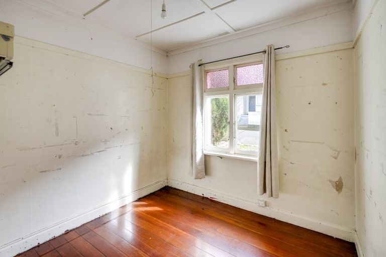 Photo of property in 32 Havelock Road, Hospital Hill, Napier, 4110