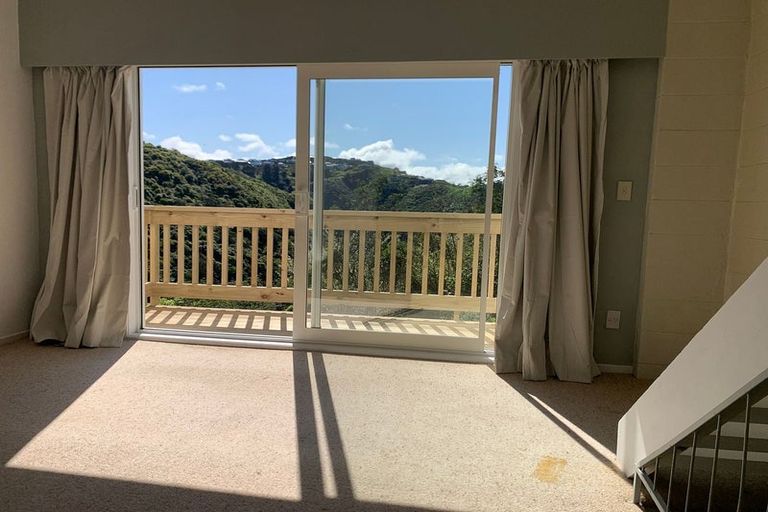 Photo of property in 2 Narbada Crescent, Khandallah, Wellington, 6035