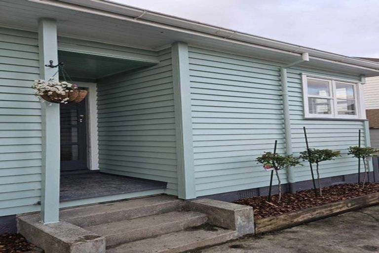 Photo of property in 32 Meldrum Street, Winton, 9720