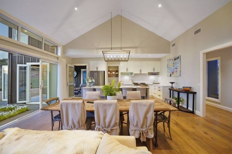 Photo of property in 12 Myra Evelyn Grove, Dairy Flat, Albany, 0792