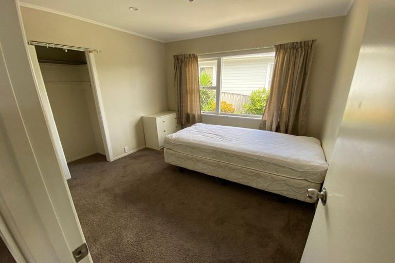 Photo of property in 23 Downing Street, Glenfield, Auckland, 0629