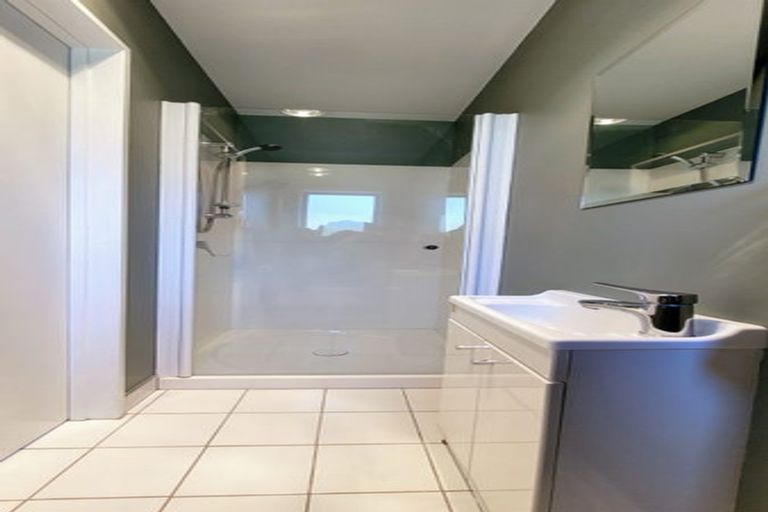 Photo of property in 19 Flay Crescent, Burnside, Christchurch, 8053