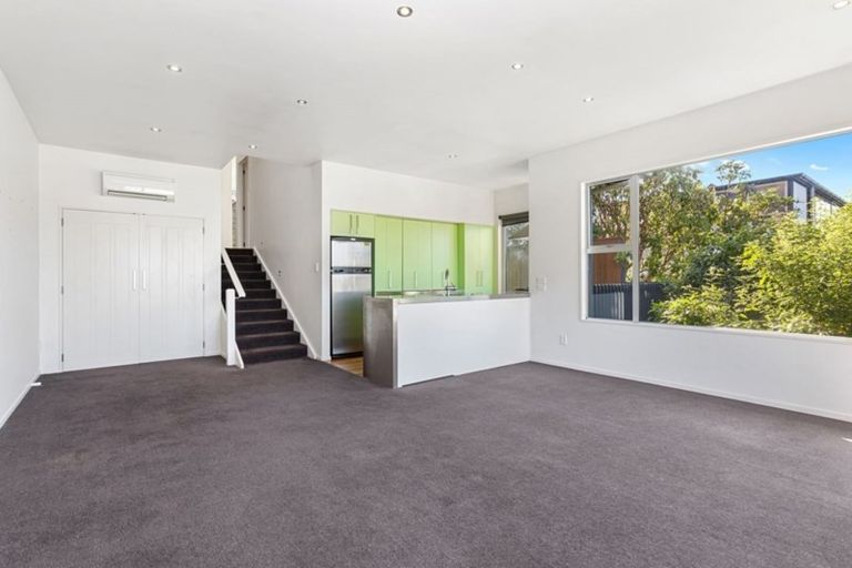 Photo of property in 17a Dudley Road, Lyttelton, 8082