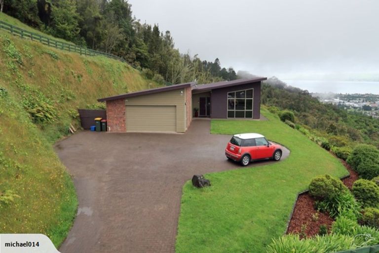 Photo of property in 82 Mountain Road, Western Heights, Rotorua, 3015