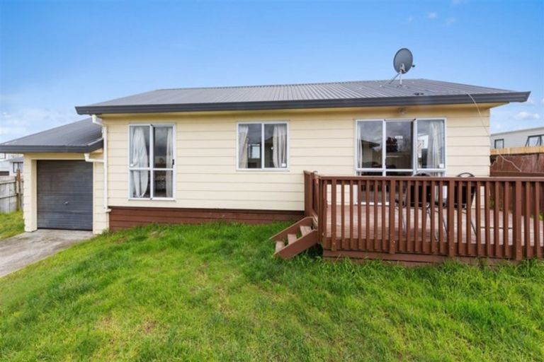 Photo of property in 3/43 Solveig Place, Randwick Park, Auckland, 2105