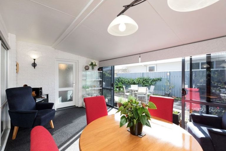 Photo of property in 2 Magnolia Drive, Westown, New Plymouth, 4310