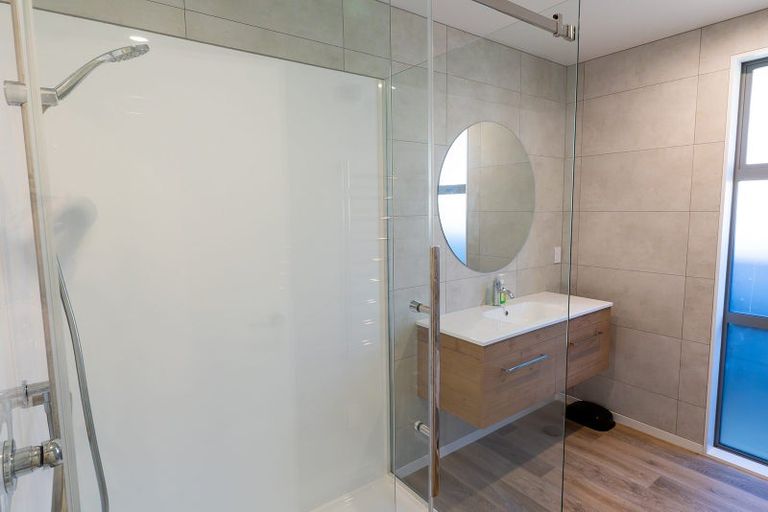 Photo of property in 3 Field View, Bradford, 9011