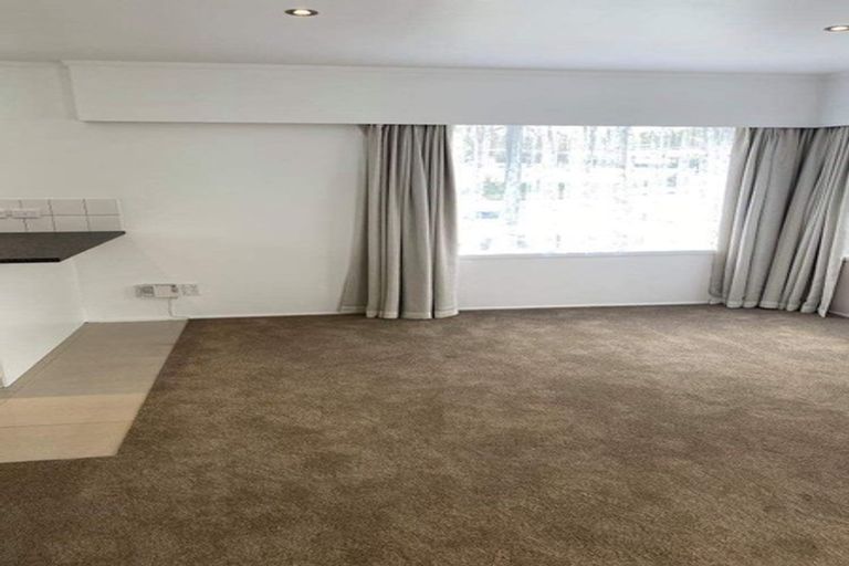 Photo of property in 1/10 Himalaya Drive, Half Moon Bay, Auckland, 2012