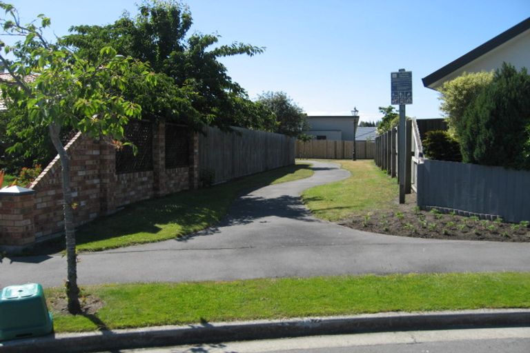 Photo of property in 38 Pepperwood Place, Shirley, Christchurch, 8061