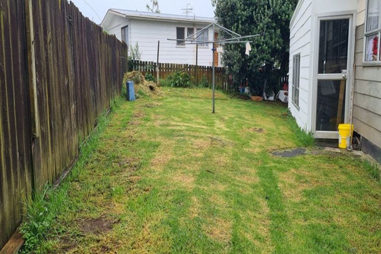 Photo of property in 119 Mahia Road, Wattle Downs, Auckland, 2103