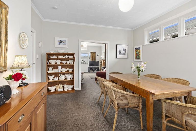 Photo of property in 154 Rongotai Road, Kilbirnie, Wellington, 6022