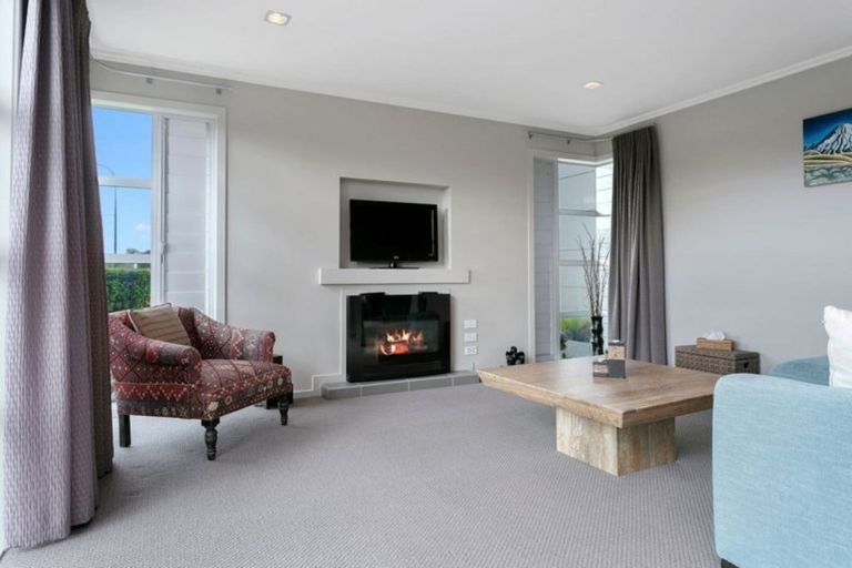 Photo of property in 31 Norfolk Drive, Cambridge, 3434