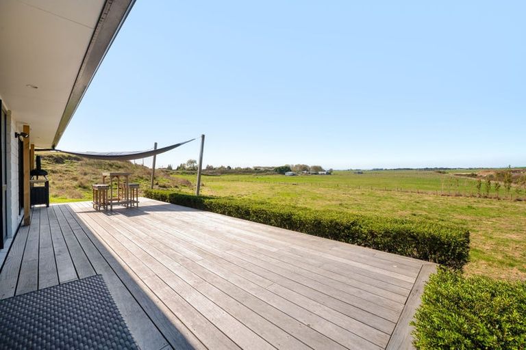 Photo of property in 411 Tuhikaramea Road, Temple View, Hamilton, 3290