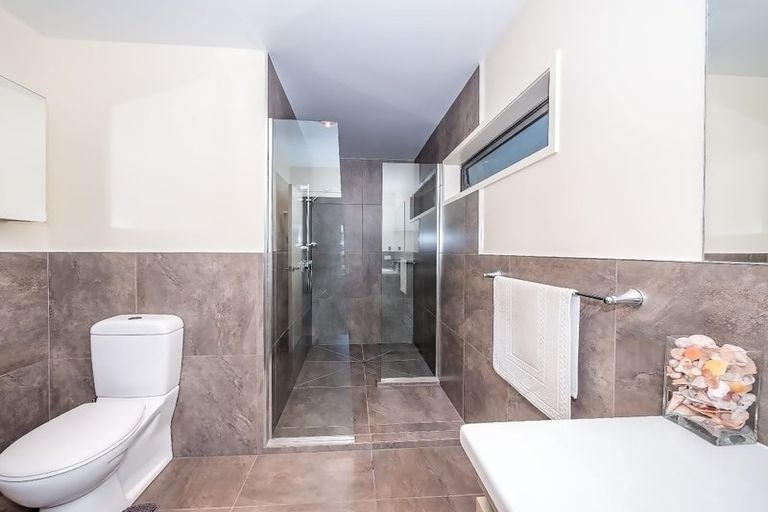 Photo of property in 32 Totara Heights Way, Paihia, 0200