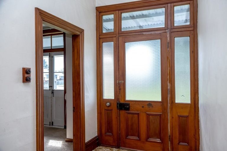 Photo of property in 2/14 Seddon Street, Carterton, 5713