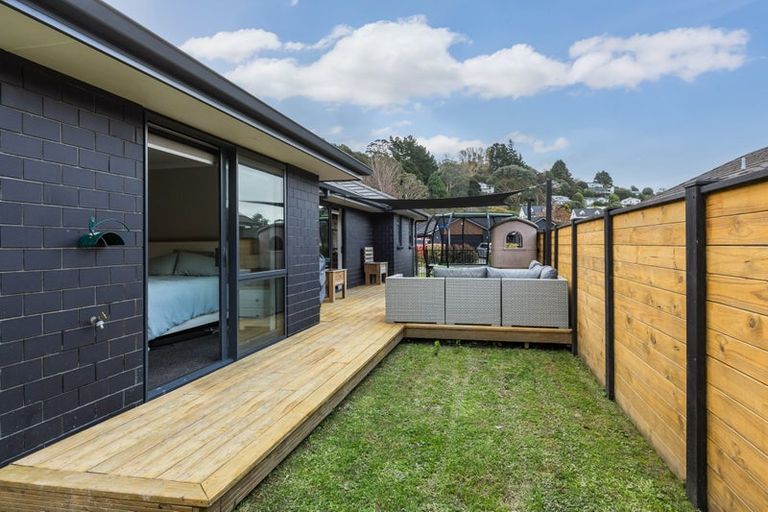 Photo of property in 1 Genoa Place, Whitby, Porirua, 5024