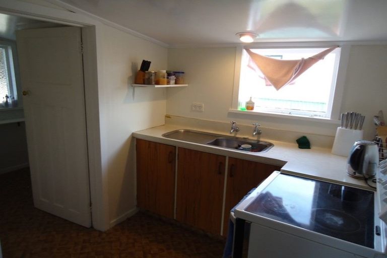 Photo of property in 71 Parsonage Road, Waimate, 7924