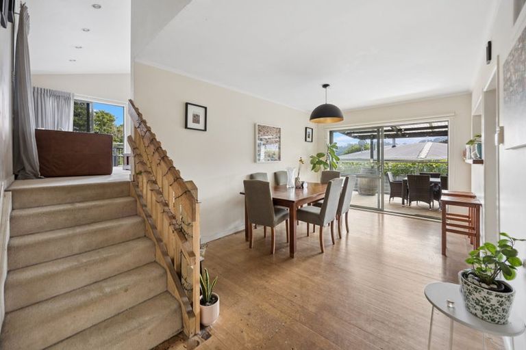 Photo of property in 3 Grendon Road, Titirangi, Auckland, 0604
