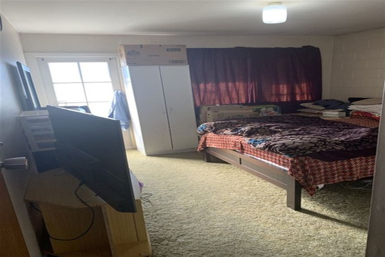 Photo of property in 2/11 Division Street, Riccarton, Christchurch, 8041