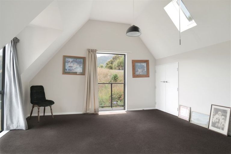 Photo of property in 30 Gilmour Terrace, Lyttelton, 8082