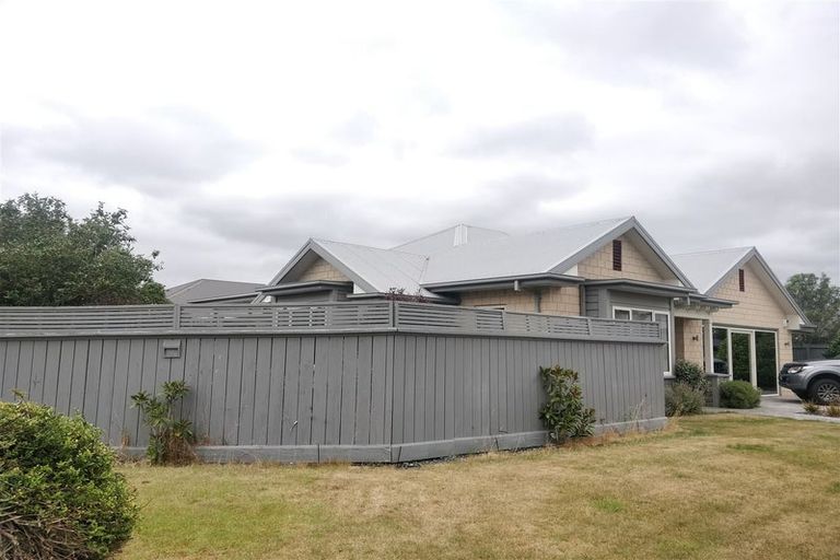 Photo of property in 2 Moeraki Place, Hei Hei, Christchurch, 8042