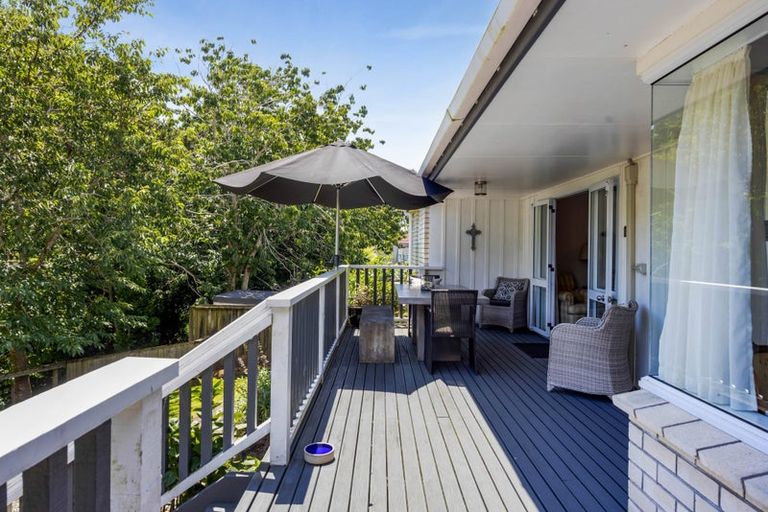 Photo of property in 11 Elder Grove, Whalers Gate, New Plymouth, 4310