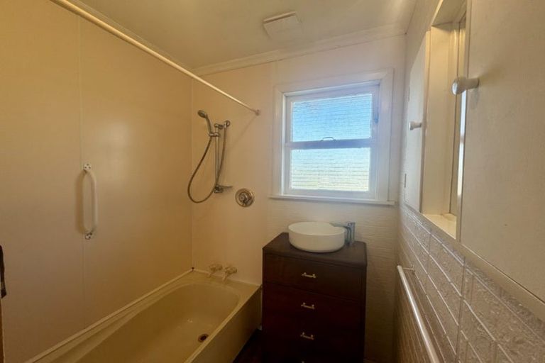 Photo of property in 25 Taverner Street, Carterton, 5713