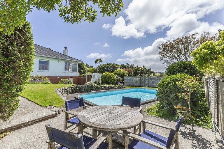 Photo of property in 25 Jubilee Road, Khandallah, Wellington, 6035