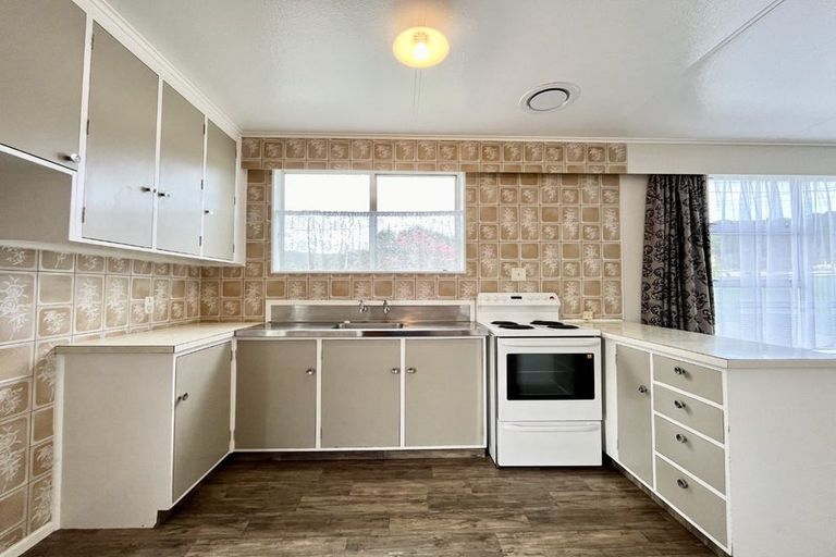 Photo of property in 63 Bledisloe Crescent, Wainuiomata, Lower Hutt, 5014