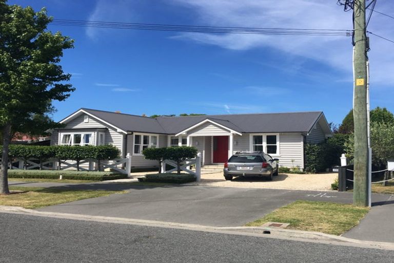 Photo of property in 107 Hamilton Avenue, Ilam, Christchurch, 8041