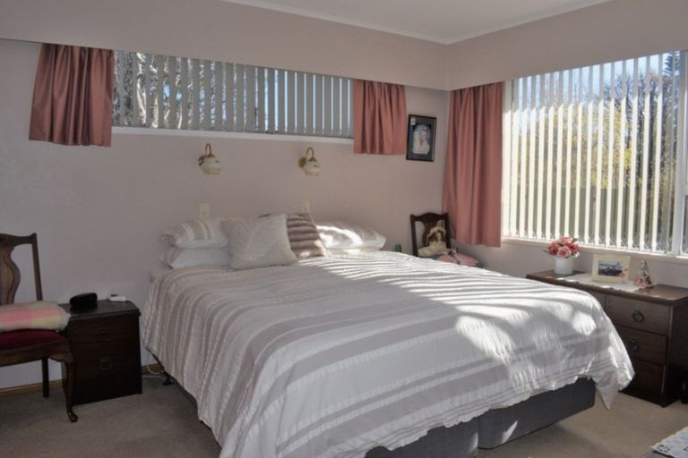 Photo of property in 27 Bell Street, Otaki, 5512