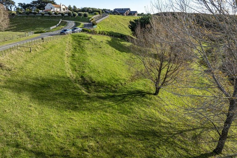 Photo of property in 70 Pineleigh Drive, Poraiti, Napier, 4182