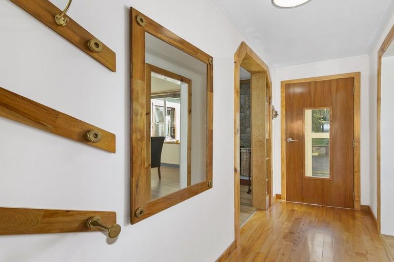 Photo of property in 26 Porterfield Street, Macandrew Bay, Dunedin, 9014