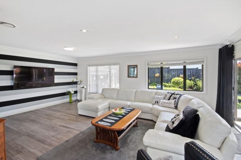 Photo of property in 34 Intrepid Crescent, Beachlands, Auckland, 2018