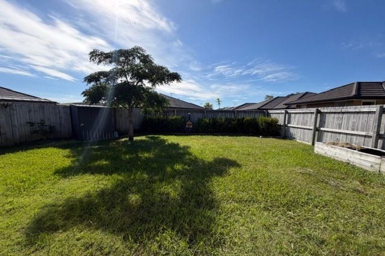 Photo of property in 3 Leet Crescent, Papamoa Beach, Papamoa, 3118