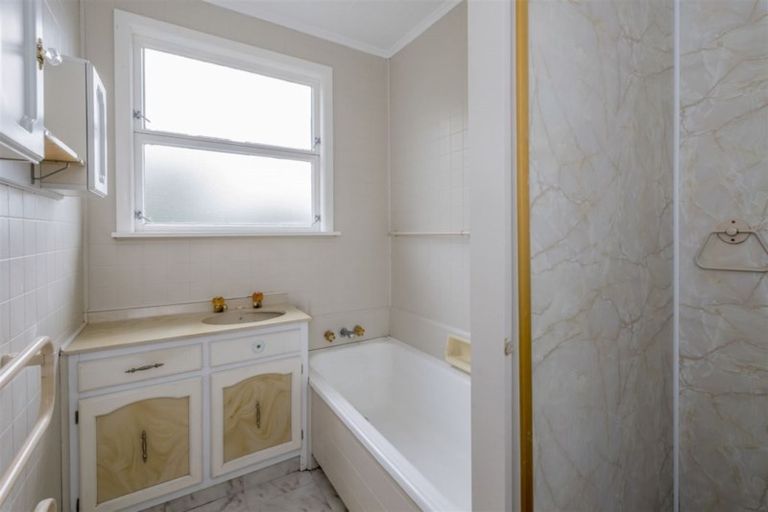 Photo of property in 11 Burn Street, Levin, 5510