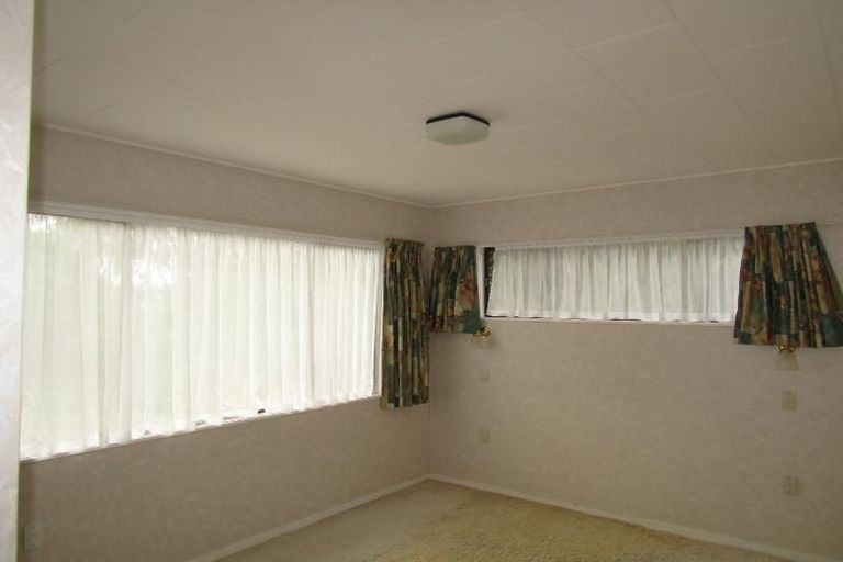 Photo of property in 1/10 Reeves Road, Acacia Bay, Taupo, 3330