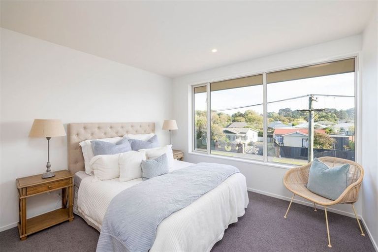 Photo of property in 140 Seaview Road, Westown, New Plymouth, 4310