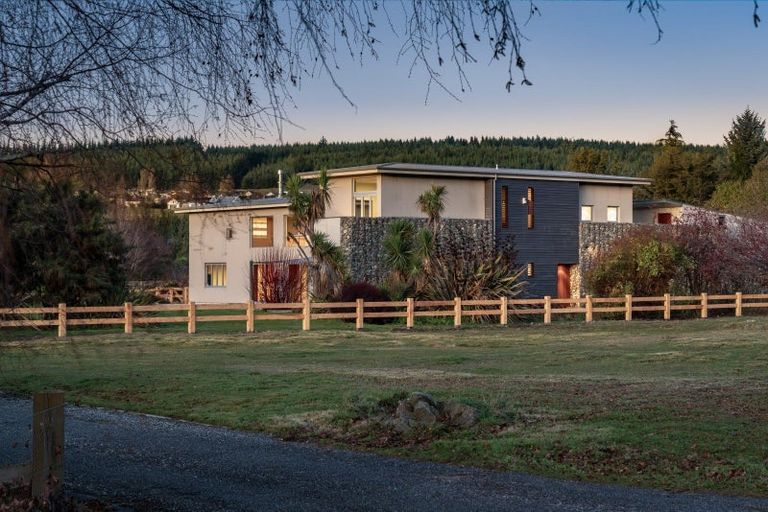 Photo of property in 23 Waimana Place, Wanaka, 9305