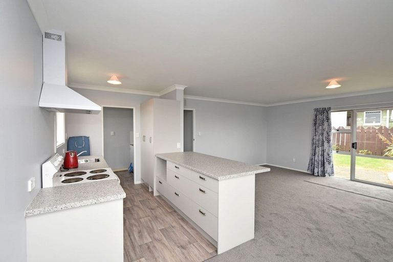 Photo of property in 82 Dunbeath Place, Kew, Invercargill, 9812