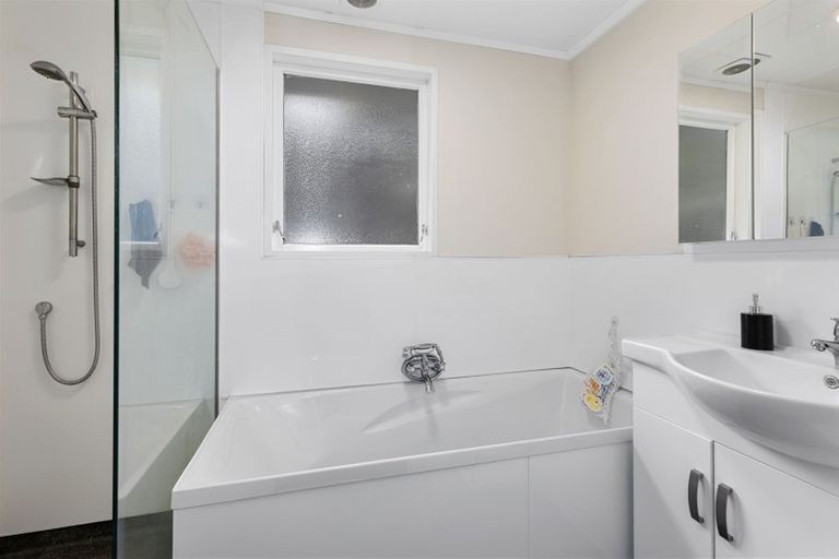 Photo of property in 62 Castlerea Street, Wainuiomata, Lower Hutt, 5014