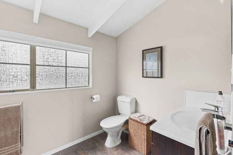 Photo of property in 27 Burtts Road, Durie Hill, Whanganui, 4500