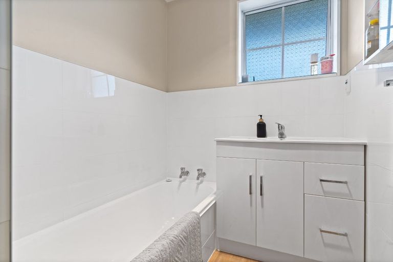 Photo of property in 4a Miro Street, Lansdowne, Masterton, 5810