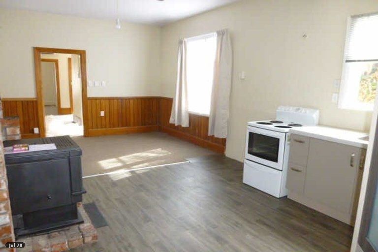 Photo of property in 22 Fairfield Avenue, Addington, Christchurch, 8024