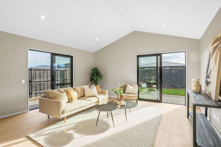 Photo of property in 15 Coney Place, Rolleston, 7614