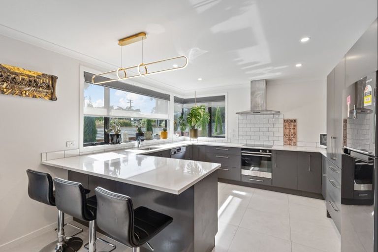 Photo of property in 41a Queenwood Road, Levin, 5510