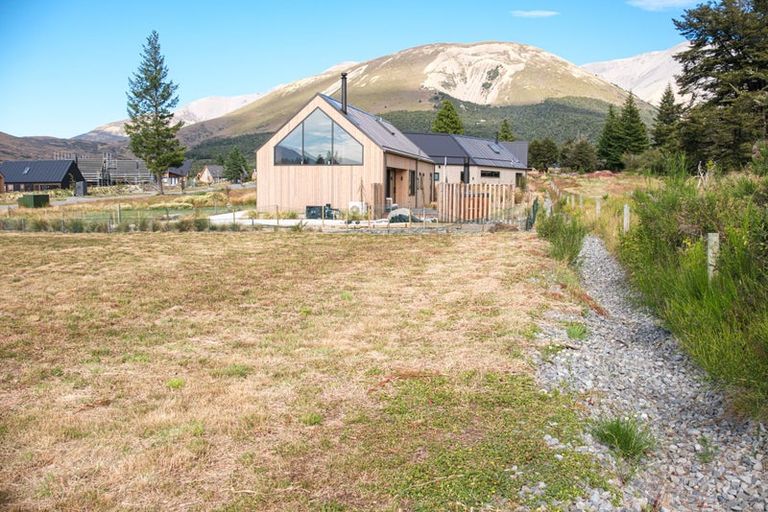 Photo of property in 32 Luge Loop, Castle Hill, 7580